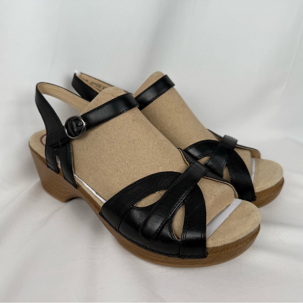 NWOT Dansko Season Black Full Grain Sandal Womens Size 40